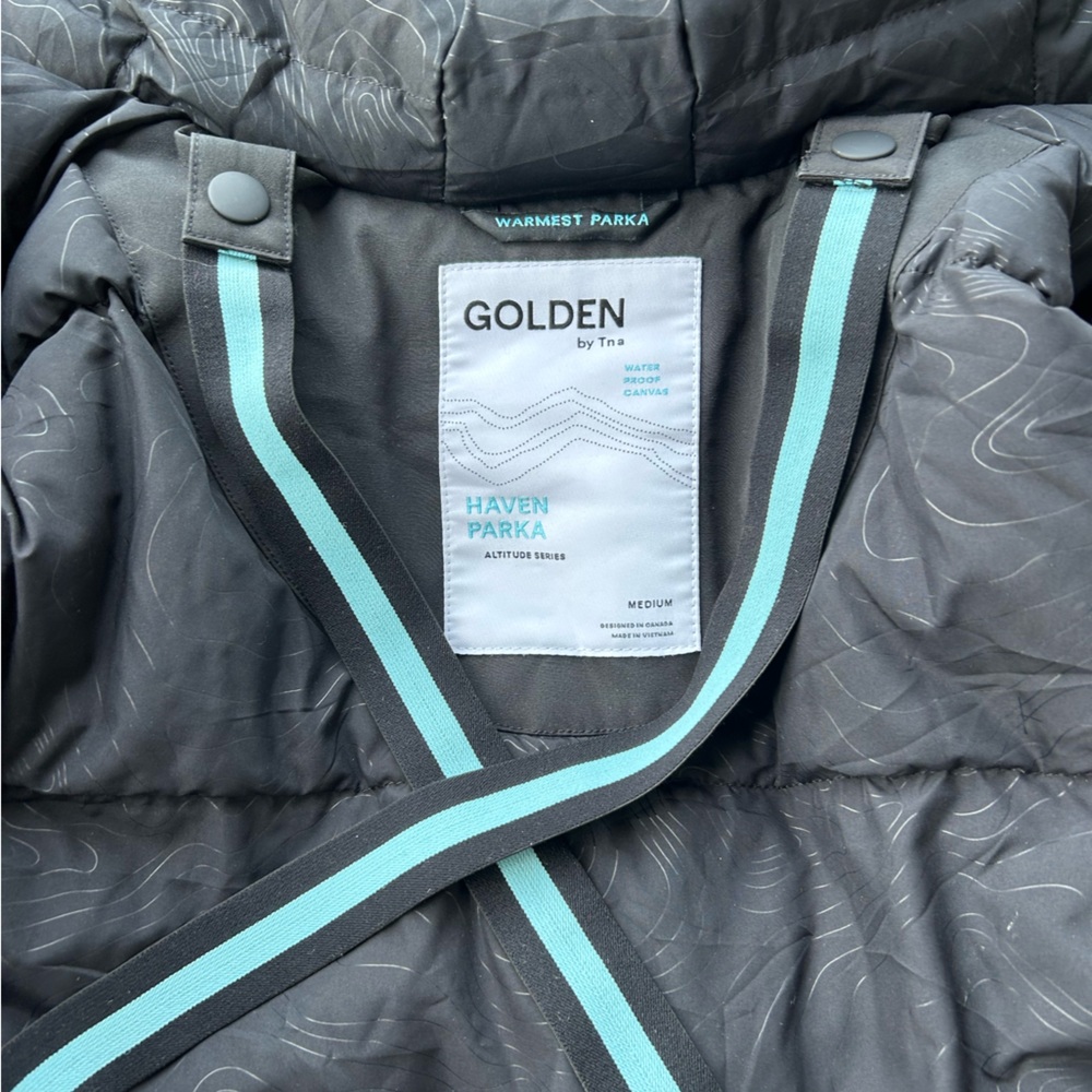 TNA GOLDEN Haven Parka in Black with Aqua Trim